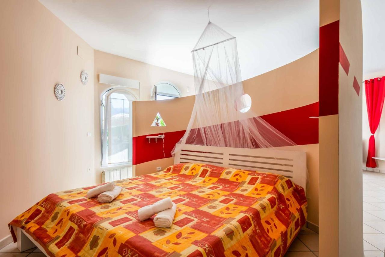 Villa Limones กัลเป ภายนอก รูปภาพ